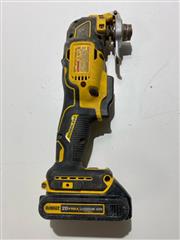 DEWALT MULTI-TOOL DCS356 WITH DCB201 BATTERY